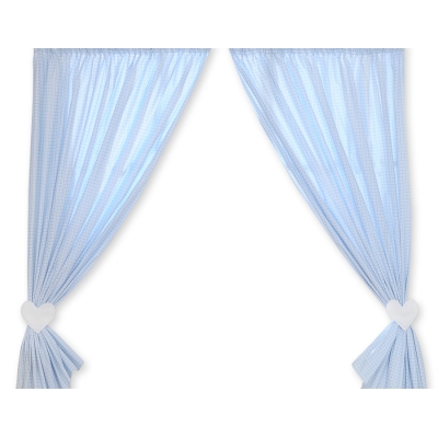 Rideaux de chambre d'enfant avec embrases