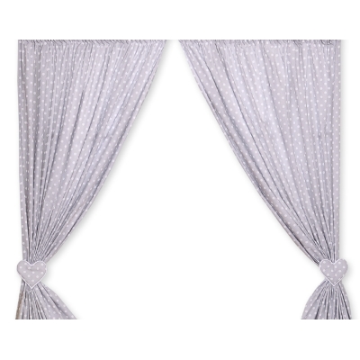 Rideaux de chambre d'enfant avec embrases