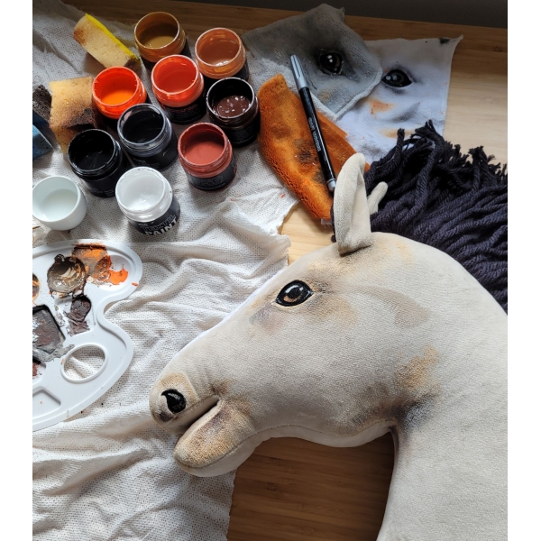 Hobby Horse Cheval Léger sur un Bâton Premium