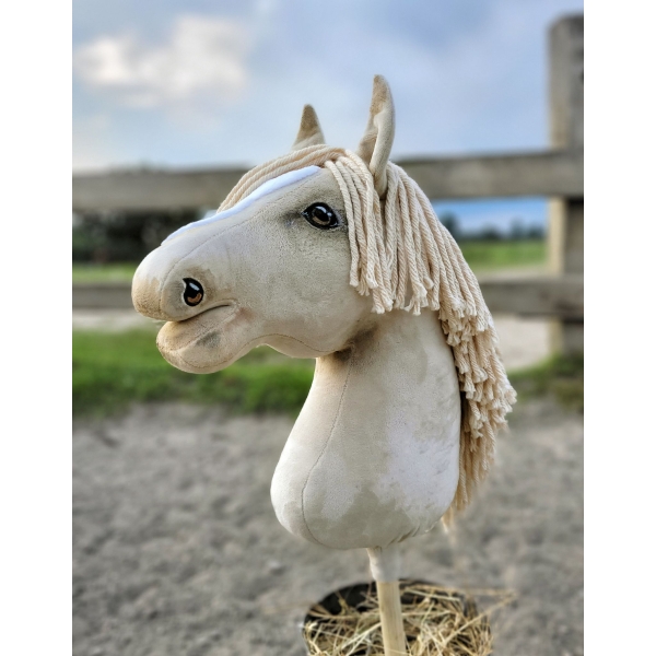 Hobby Horse Cheval sur Bâton Premium Cremello