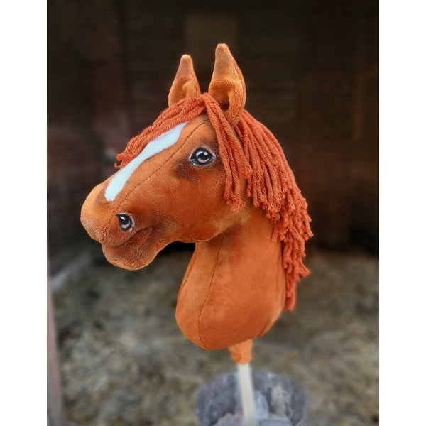 Hobby Horse Cheval Sur Un Bâton Premium Châtaigne