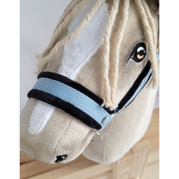 Licol avec Fourrure Noire pour Cheval  Bâton  A3 Bleu Clair