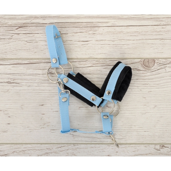 Licol avec Fourrure Noire pour Cheval  Bâton  A3 Bleu Clair